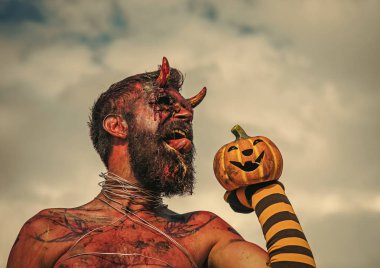 Cadılar Bayramı kötü, korku, cehennem kavramı