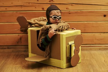 Hava posta teslimi, uçak İnşaat.