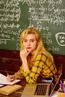 ollaboration öğretmen ile öğrenci başarısı için faydalıdır. Öğretim özel sınıflar öğretmen için en iyi seçeneklerden birini Şu anda.