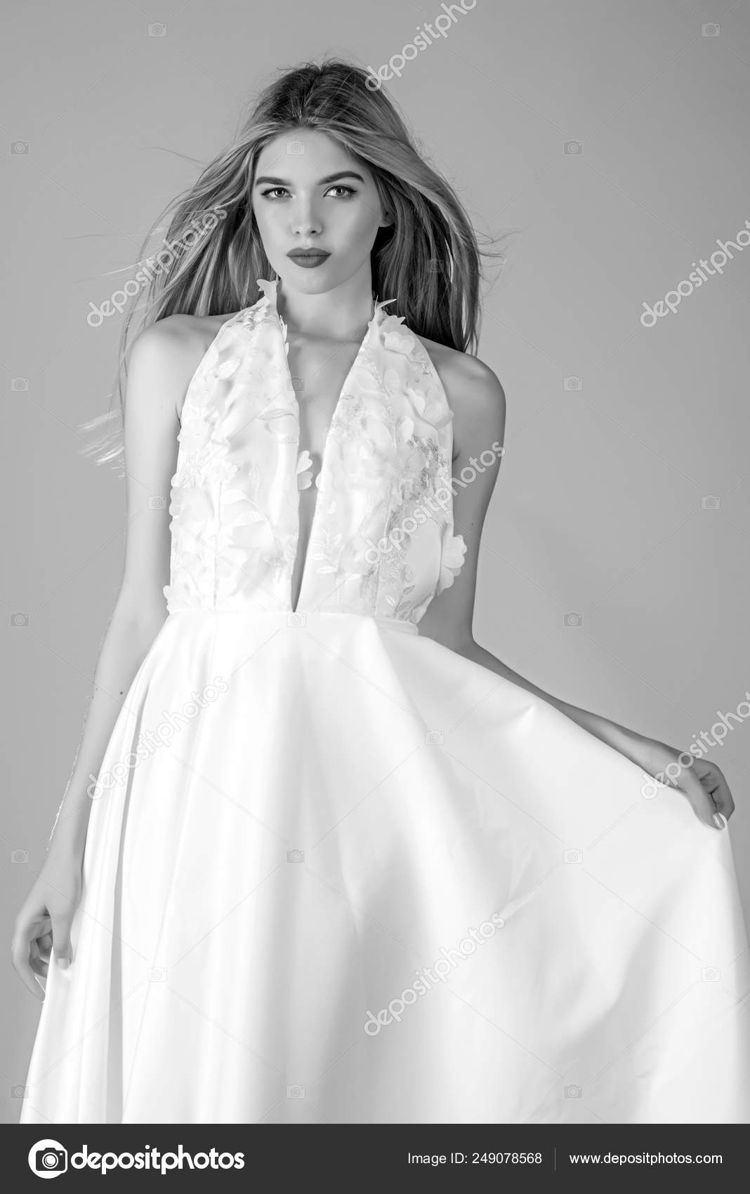 Modelo de moda ou princesa no Moda de casamento e salão de