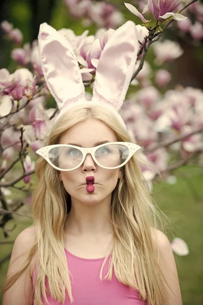 Belleza, juventud y frescura en primavera, Pascua . — Foto de Stock