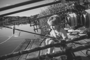 Olta ile Nehri üzerinde bebek