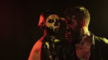 Cadılar Bayramı kaç adam şeytan ve kız kafatası iskeleti