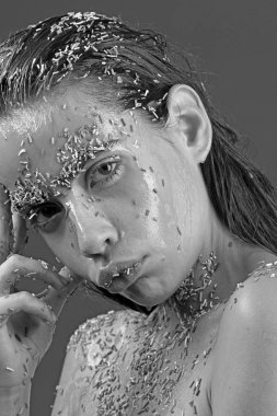 tatlı makyaj. Sevgililer günü makyaj dudakları şeker sprinkles ile. Dudaklarından öp. Makyaj. Güzellik dudaklar. Sevgililer günü. Güzel aşk makyaj