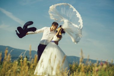 damat ve gelin yaz alan