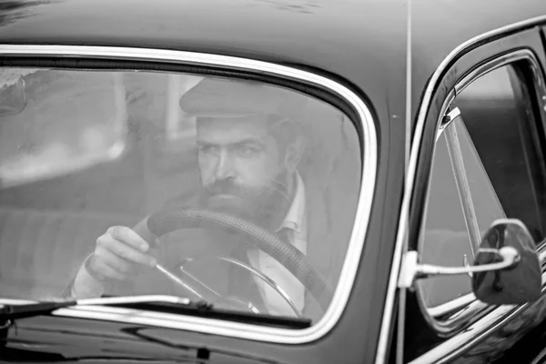 Retro or vintage car with bearded driver. retro style concept. — Stock Photo, Image