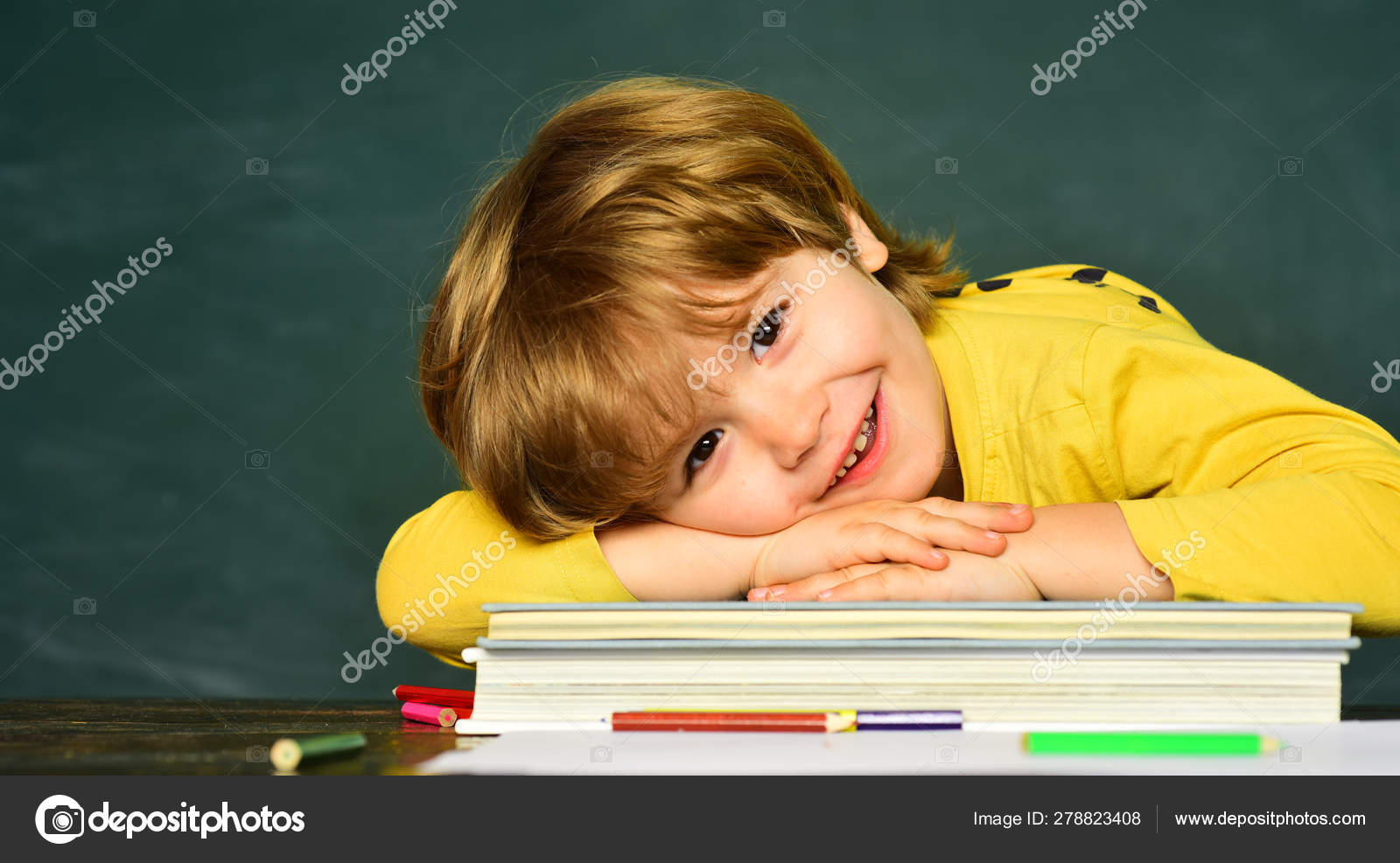 Página 19 – Modelos grátis e personalizáveis de estamos de volta - Canva, image size:1600x987