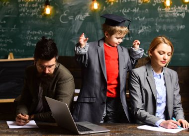 Uluslararası öğrenci bireysel online test yapma. Öğretmen, öğrencinin öğrenme stillerine uyum sağlamak için teknikleri ayarlar. Profesyonel öğretmenler akademik içeriklerinde uzmandırlar.