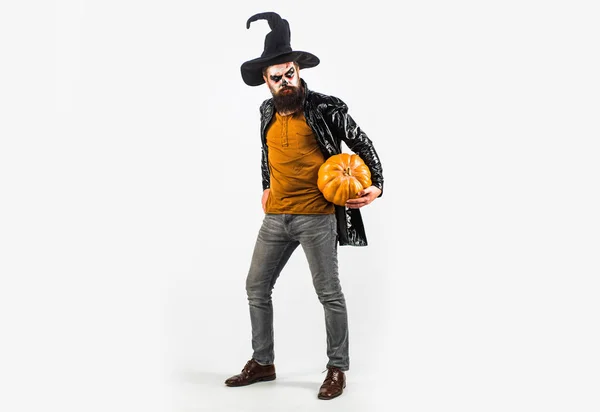 Halloween bearded man with blood make-up. Bearded man dressed like Halloween monster. Vampire man with bloody eyes. Halloween poster or banner. — Stock Photo, Image