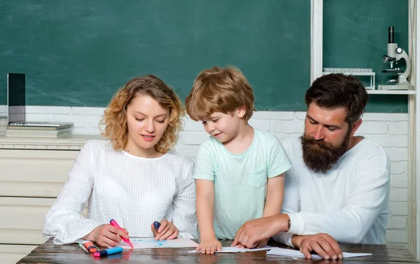 Back to school. Beginning of lessons. Elementary student. Family day. Boy from elementary school. Pupil of primary school study indoors. Educational process. — Stock Photo, Image