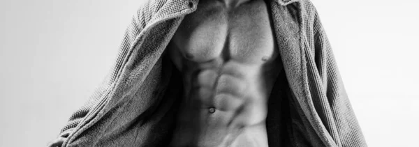 Sexy tentação perfeita. Homens musculosos com tronco. Tentação para as mulheres. A namoriscar. sexy homens com atleta corpo . — Fotografia de Stock