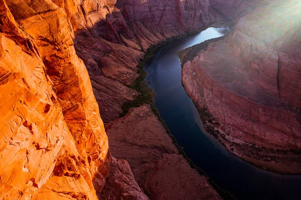 亚利桑那州格伦峡谷科罗拉多河马蹄弯的美丽景色 — 图库照片