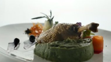 Haute food, aperatif konsepti..