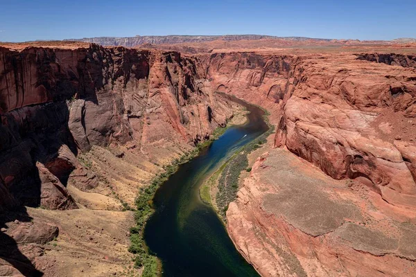 冒险美国度假的概念。Canyon 。峡谷探险旅行放松的概念。国家公园。马蹄弯的美丽景色. — 图库照片