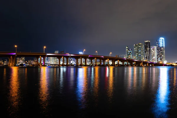 Miami centrum. Miami, Florida, USA Stadssiluett. — Stockfoto