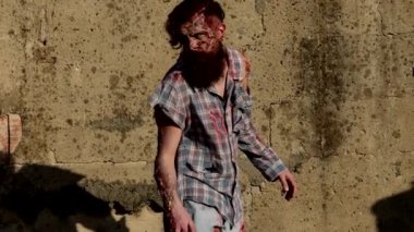Zombi yürüyüşü. Fantezi sanatçılar. Yürüyen ölüler, zombiler.