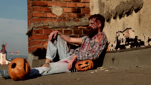 Maldito zombi aterrador. Horror. Halloween. — Vídeo de stock