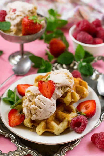 Belgian Liege Waffles Strawberry Ice Cream Strawberries Raspberries — Stock Photo, Image