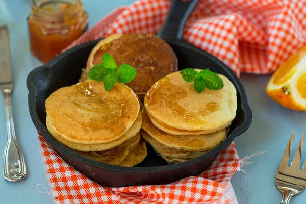 Sweet Homemade Mini Pancakes Maple Syrup Mint Leaves — Stock Photo, Image