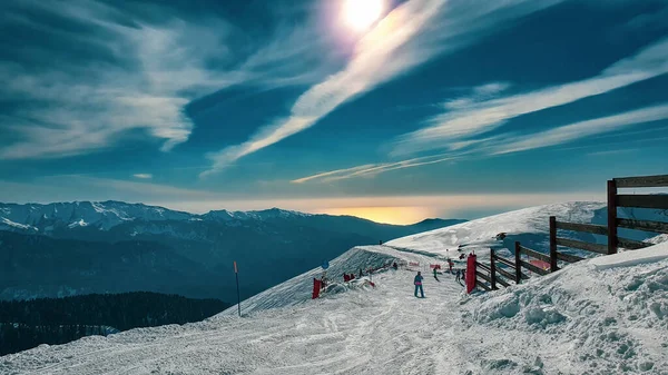 Rosa Khutor kayak merkezinde gün batımı