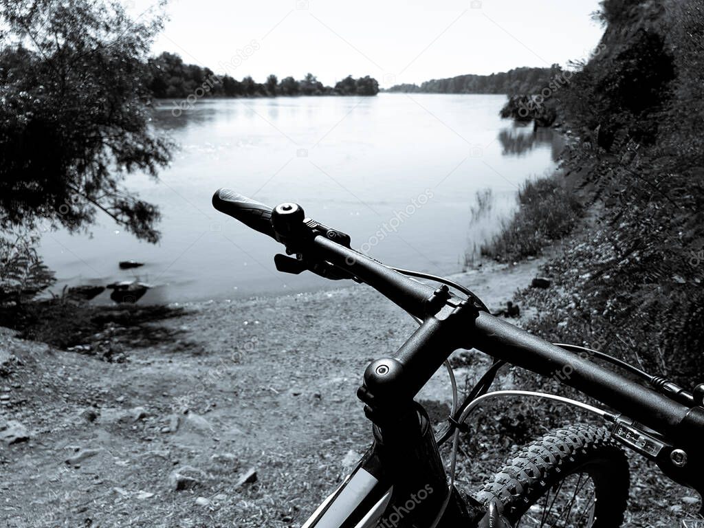 Mountain bike cycling to the lake