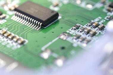 Elektronik devre kartlarının kapatılması