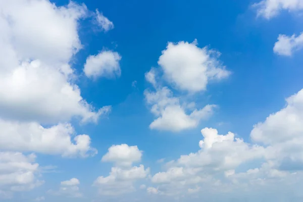 Céu Azul Bonito Nuvens Fundo Natural — Fotografia de Stock