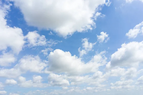 Céu Azul Bonito Nuvens Fundo Natural — Fotografia de Stock