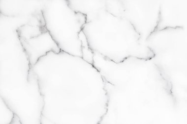 Arkaplan veya tasarım sanatı için doğal desenli beyaz mermer dokusu.