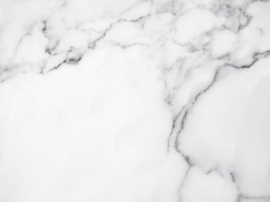 Arkaplan veya tasarım sanatı için doğal desenli beyaz mermer dokusu.