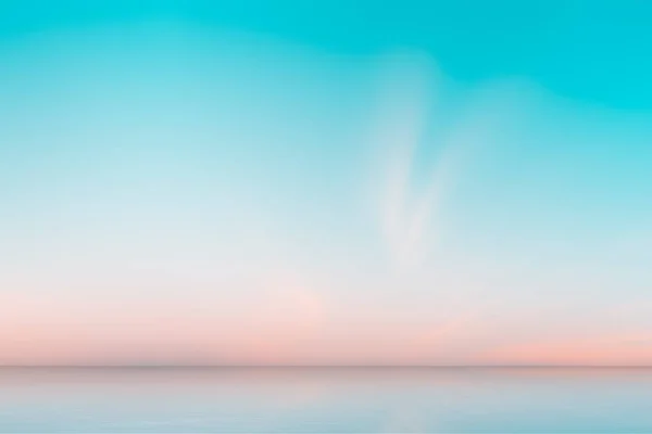 Прекрасне Небо Перед Сходом Сонця Морському Тлі Натуральний Градієнт Помаранчевого — стокове фото
