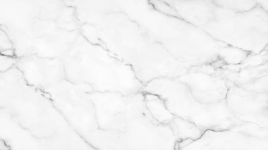 Arka plan için doğal desenli beyaz mermer dokusu.