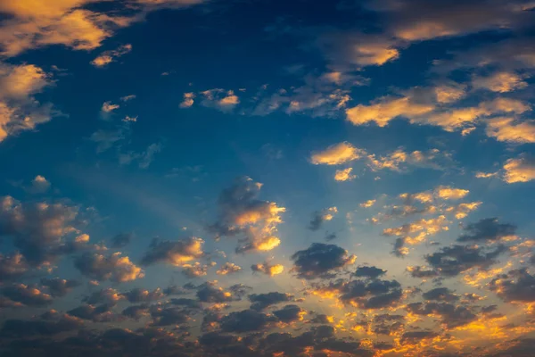 Beautiful blue sky and clouds natural background. — Stock Photo, Image