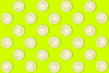 Desen tasarımı için yeşil arka plan üzerinde kireç.