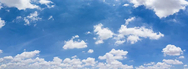 Krásné Panorama Modrá Obloha Mraky Denním Světlem Přirozené Pozadí — Stock fotografie