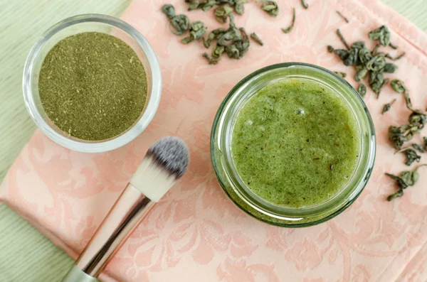 Zelfgemaakte Natuurlijke Masker Scrub Met Zeezout Olijfolie Groene Thee Diy — Stockfoto