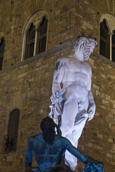 Florence Italië Oktober 2015 Close Nacht Van Neptunus Fontein Sculptuur — Stockfoto