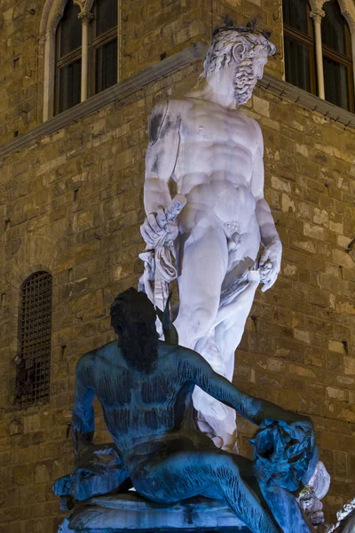 Florence Italië Oktober 2015 Close Nacht Van Neptunus Fontein Sculptuur — Stockfoto