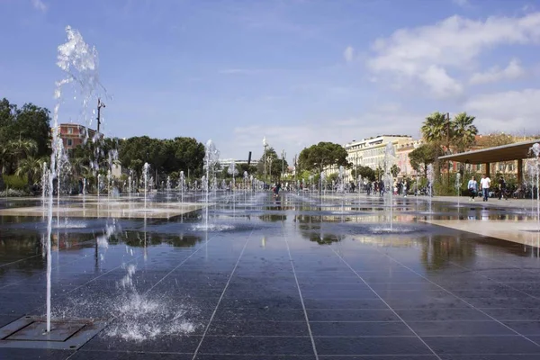 Nice Frankrijk April 2017 Waterspelen Promenade Paillon Nice Frankrijk — Stockfoto