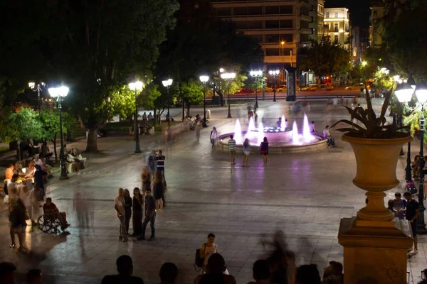 Athens Griekenland August 2016 Syntagma Plein Nachts Met Zijn Gekleurde — Stockfoto