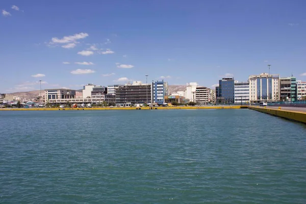 ATİNA, GREECE - 14 AĞUSTOS 2016: Atina Limanı gündüz görünümü