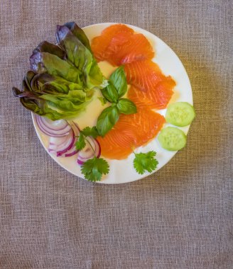 somon ve salatalık.