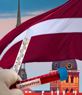 Corona virüsü, Letonya bayrağı, kubbe ve Peter kiliselerine karşı dijital olarak birleşik görüntü tıbbi özellikleri