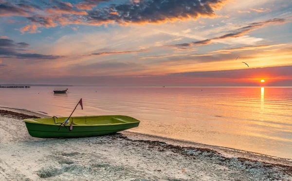 Coastal Landscape Small Fishing Boat Still Used Traditional Local Cooperative — Stock Photo, Image