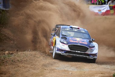 5 Ekim 2017, Salou, Katalonya, İspanya; Sebastien Ogier ve Fransız yardımcı pilotu Julien Ingrassia, şantaj sırasında M Sport World Rallisi ekibi Ford Fiesta WRC 'de yarıştılar. 