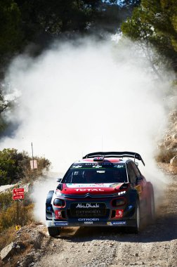 6 Ekim 2017, Terra Alta, Katalonya, İspanya; Büyük Britanya 'dan Kris Meeke ve İrlandalı yardımcı pilotu Paul Nagle, Citroen C3 WRC Toplam Abu Dhabi WRT' de Terra Alta sahnesinde yarıştılar.