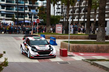 7 Ekim 2017, Salou, Katalonya, İspanya; Büyük Britanya 'dan Elfyn Evans ve yardımcısı Daniel Barritt, Salou SS 13 Sahnesi' nde M Sport World Rally Team Ford Fiesta WRC ile yarışıyorlar. 