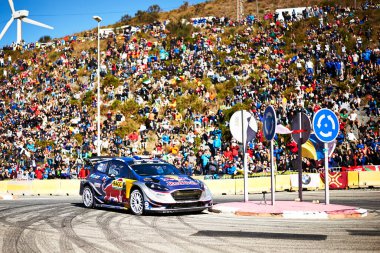 8 Ekim 2017, Riudecanyes, Katalonya, İspanya; Sebastien Ogier ve Fransız yardımcı pilotu Julien Ingrassia, Riudecanyes SS 15 Sahnesi sırasında M Sport World Rallisi ekibi Ford Fiesta WRC ile yarışıyorlar. 