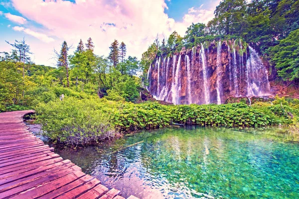 Волшебный Красивый Захватывающий Пейзаж Водопадами Национальном Заповеднике Плитвице Хорватия Прекрасные — стоковое фото