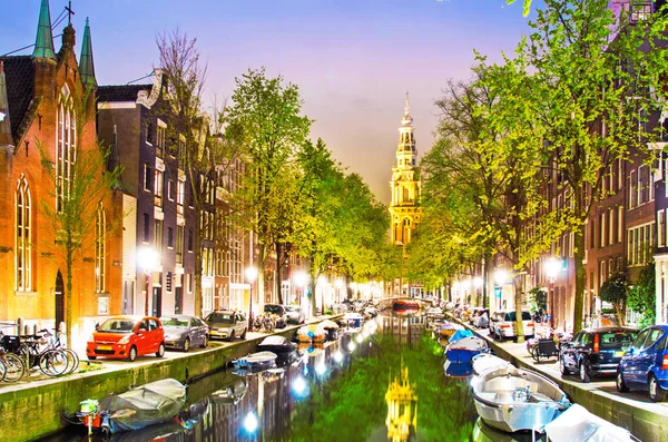 Magiczny Nocny pejzaż w Amsterdamie, Holandia, Europa z Boa — Zdjęcie stockowe